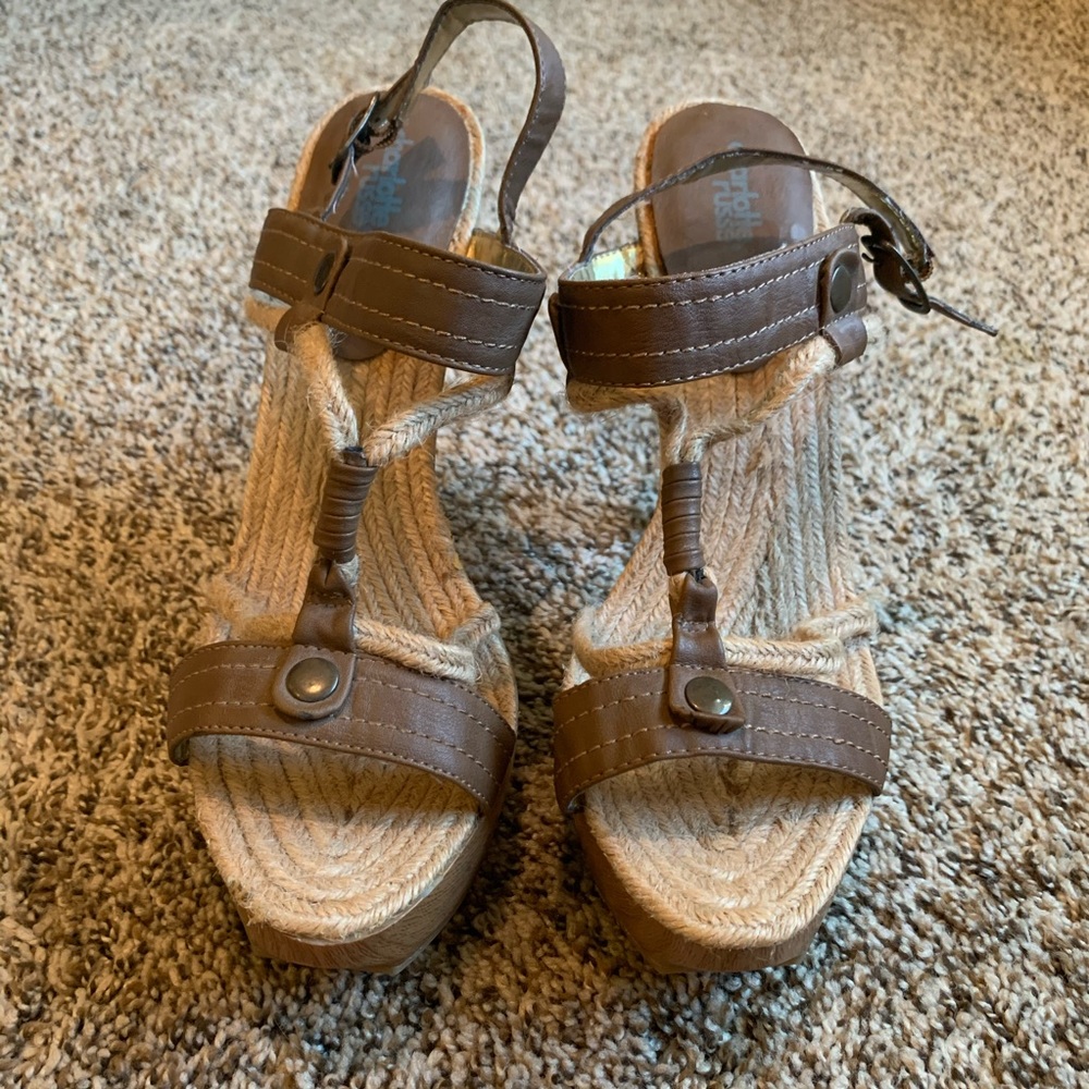 Brown strapped heels -Women Size 10